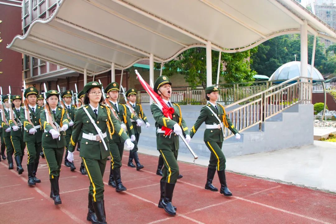石碣四海学校和碣识学校哪个好,东莞石碣四海学校2018级
