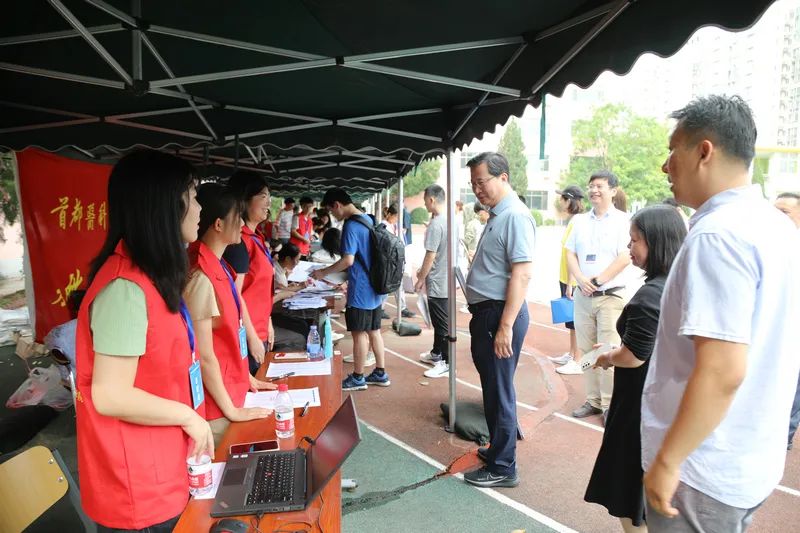 新鲜满格！首医迎来2023级小萌新们