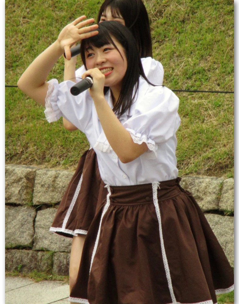 日本47岁宅男娶偶像 (日本22岁当红少女偶像被曝)