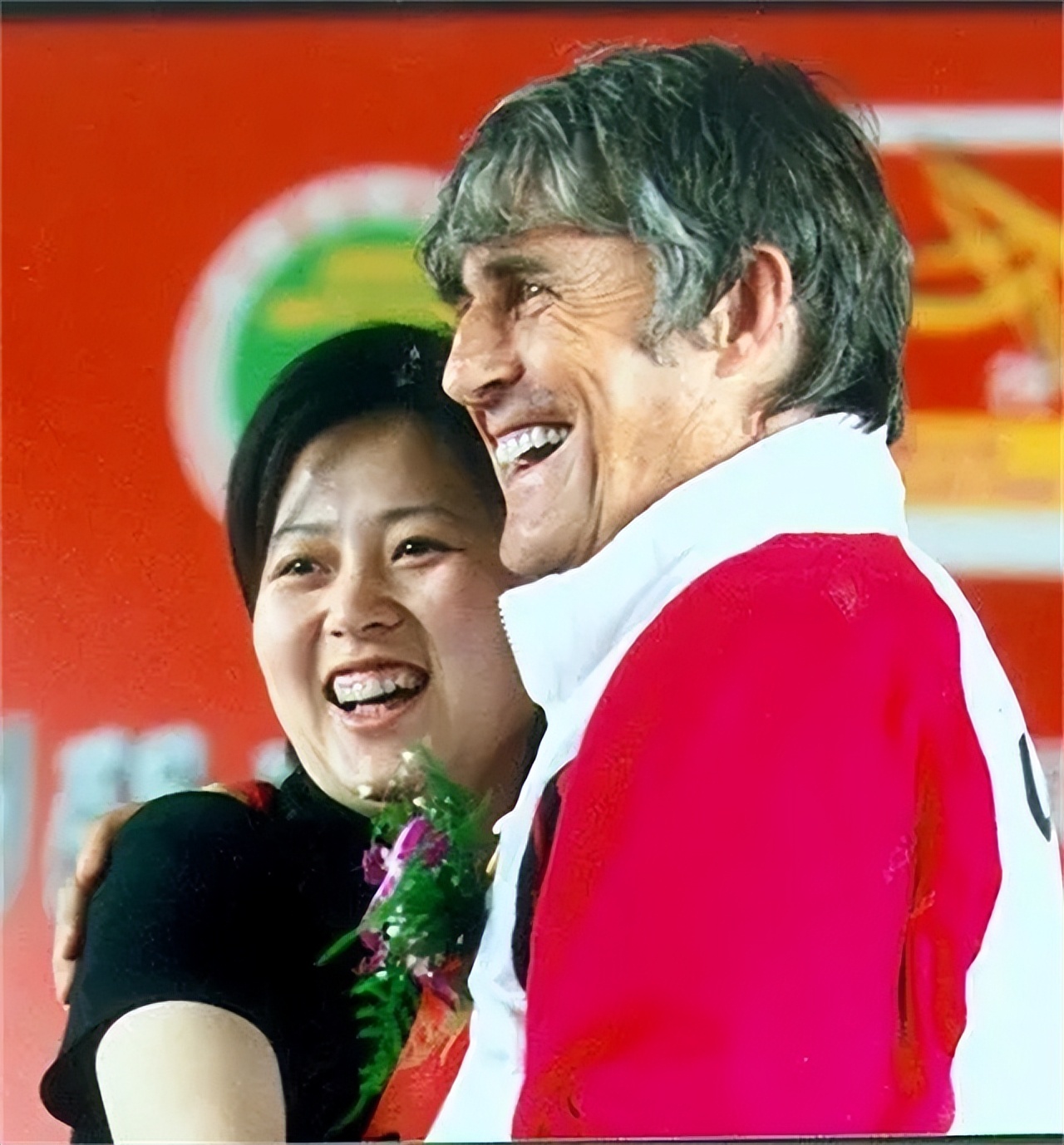 足球女记者李响与米卢,中国采访米卢的女记者