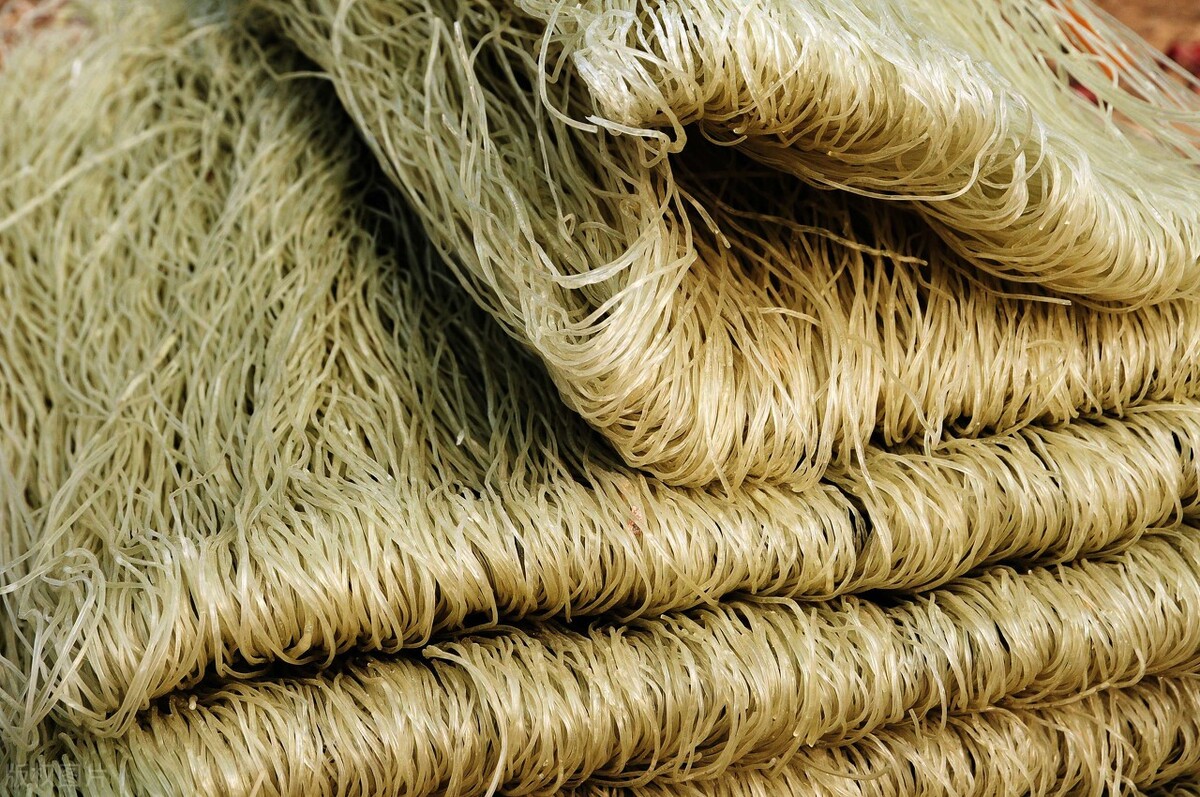 怎样用火烧检测红薯粉真假,红薯粉怎么分辨真假粉条