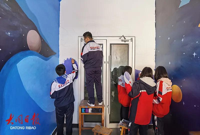 教室墙绘风景,很有创意的校园墙绘