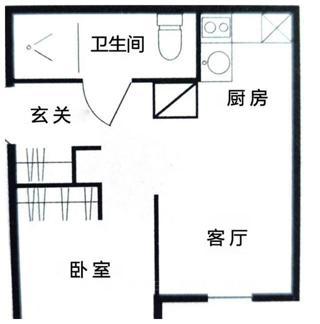 31岁“大姑娘”买下23㎡蜗居，小家切两半做客厅卧室：也太舒服了