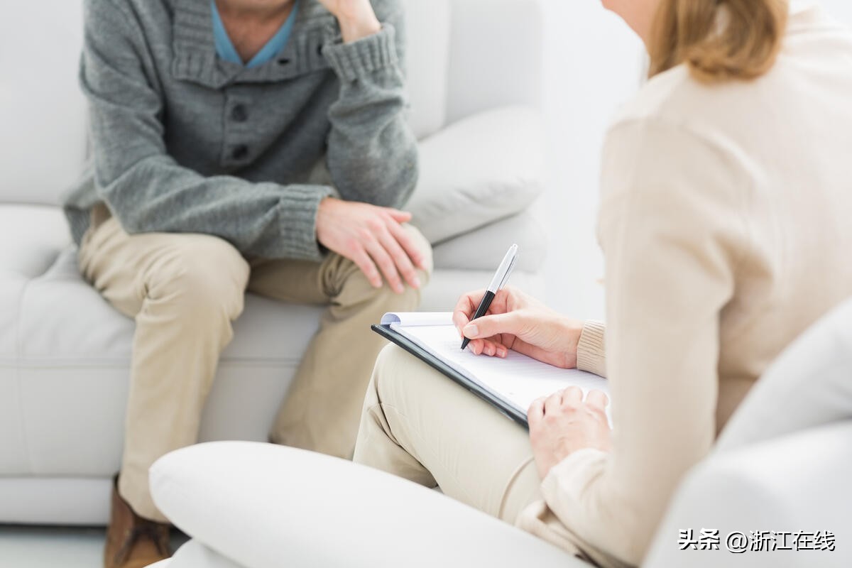 心理医生治疗抑郁症的费用,抑郁心理治疗费用一般在多少