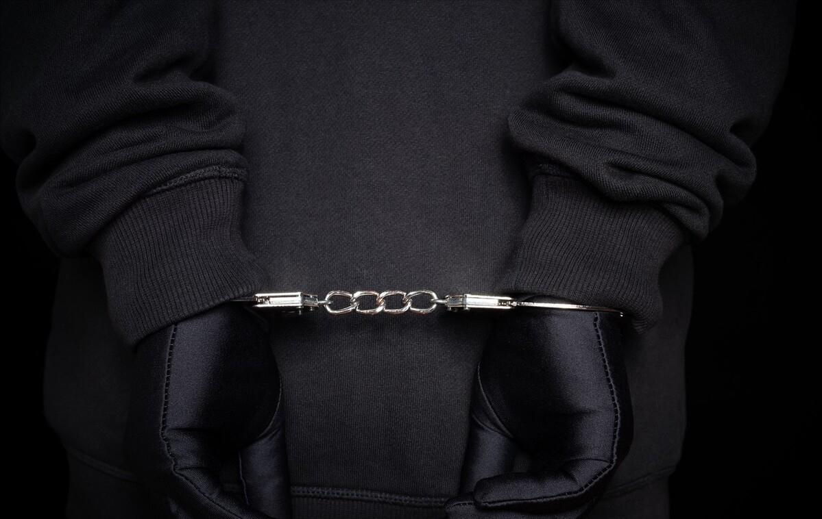 上海网约车司机日赚1万7,网约车司机走线下平台可以罚款吗