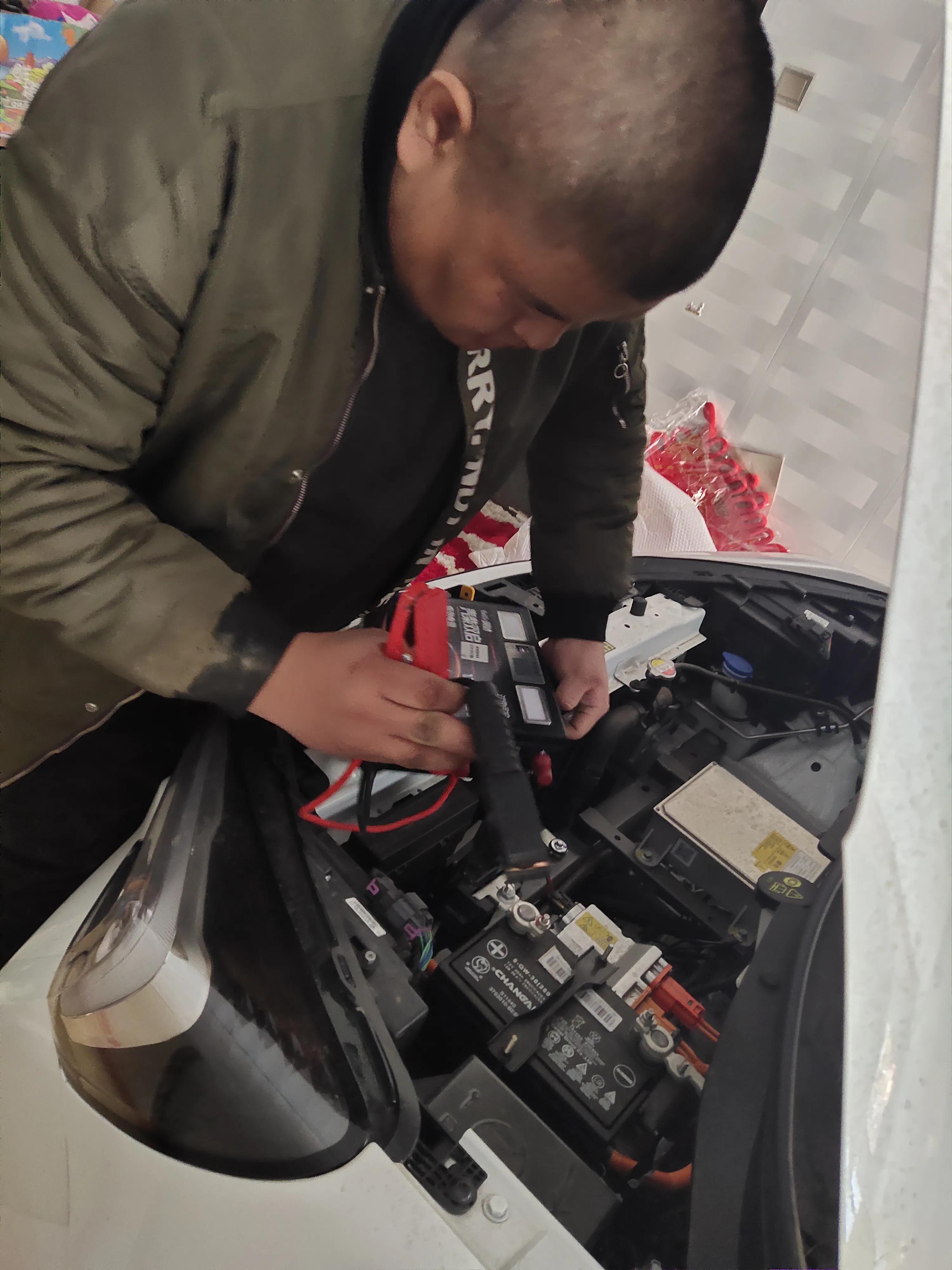 奔奔电车充满电自动断电吗,奔奔汽车彻底没电