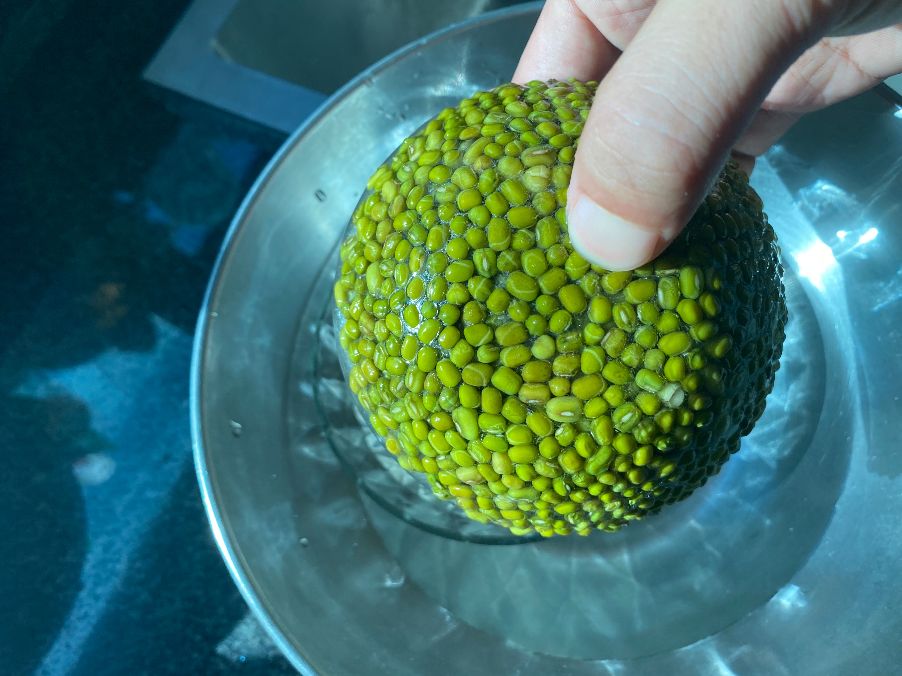 怎么样煮绿豆红豆能煮出沙,绿豆红豆怎么煮软而不脱皮