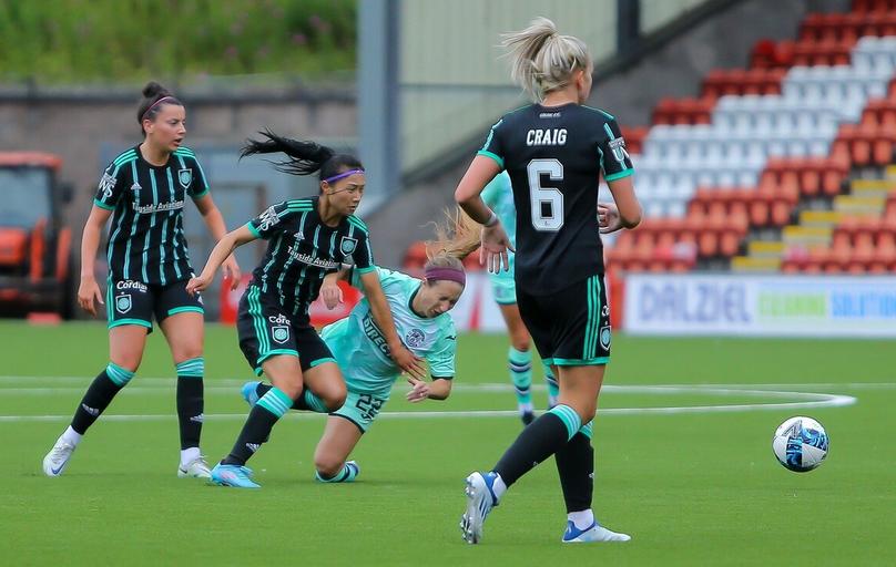 9-0到9-0！豪门疯狂：4连胜24球领跑，女足留洋“双梦”3次齐登场