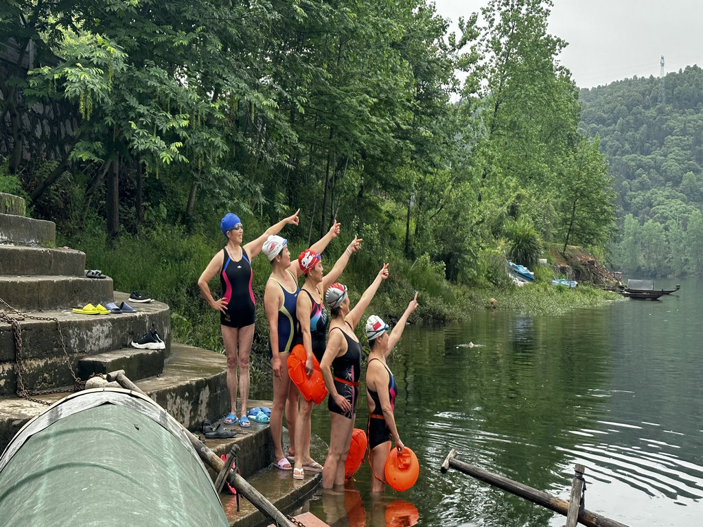 怀化第六届运动会游泳比赛,怀化鹤城泳协漂流