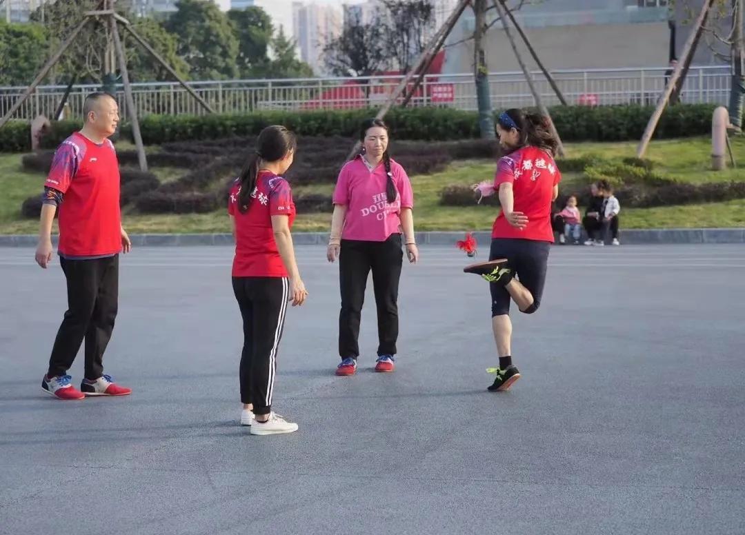 一毽倾心,一毽倾心越南