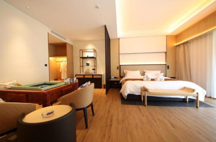 在东太行，与沧海桑田合个照