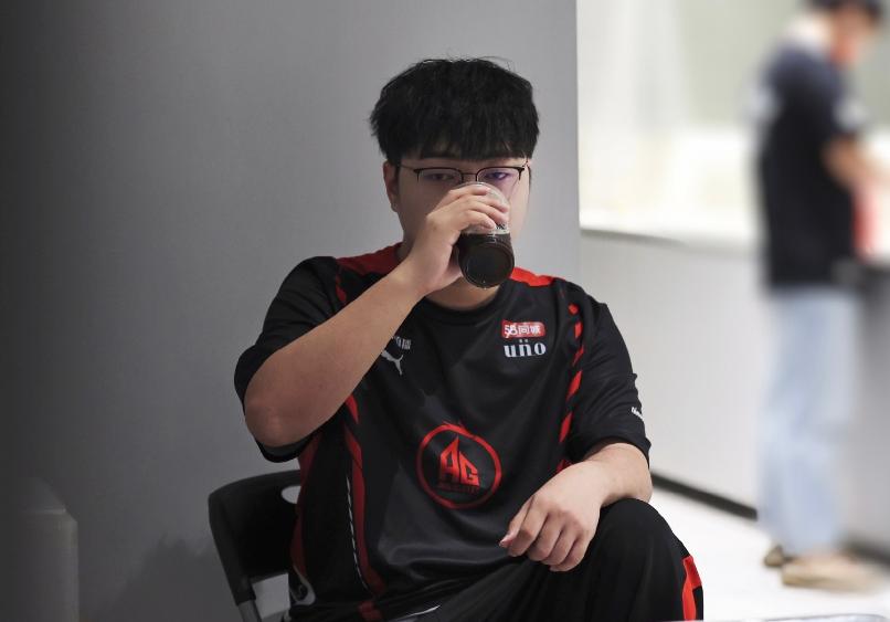 ag打wb世冠八强目前几比几,ag击败狼队一诺表现