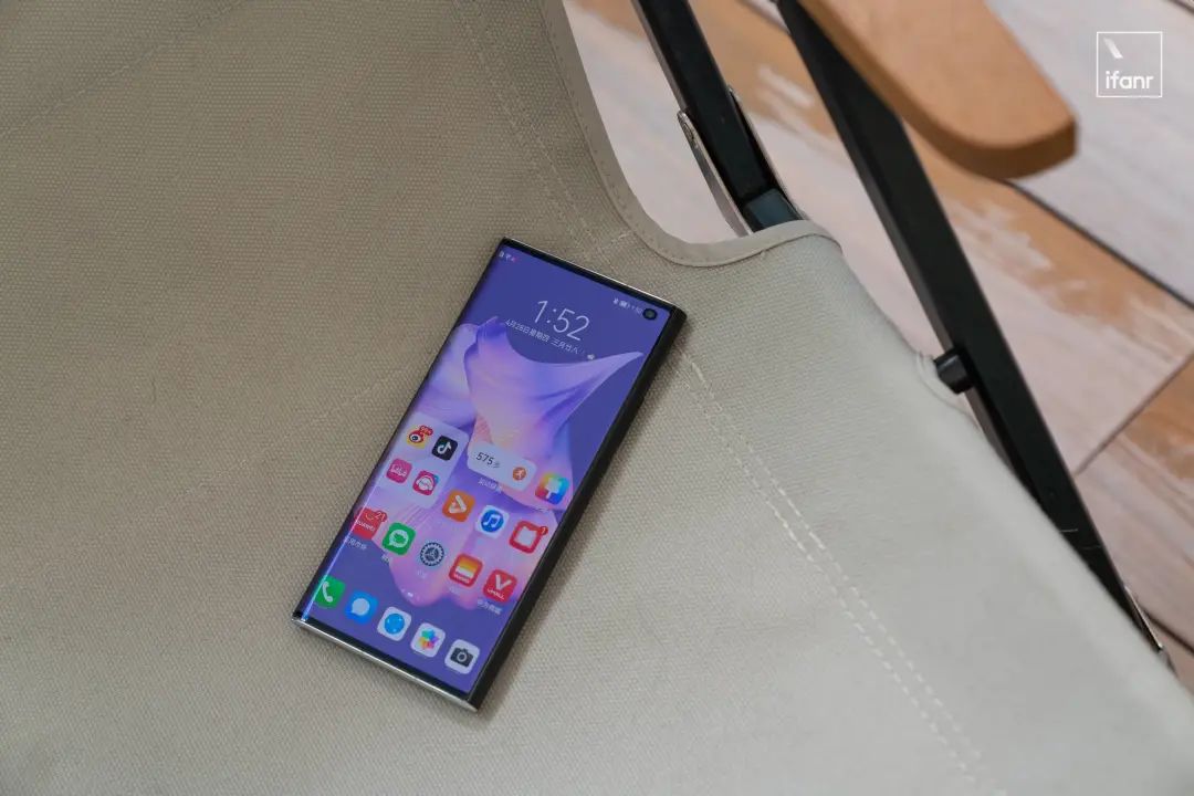 华为新款折叠屏matexs什么时候出,华为新折叠屏matexs2发布会