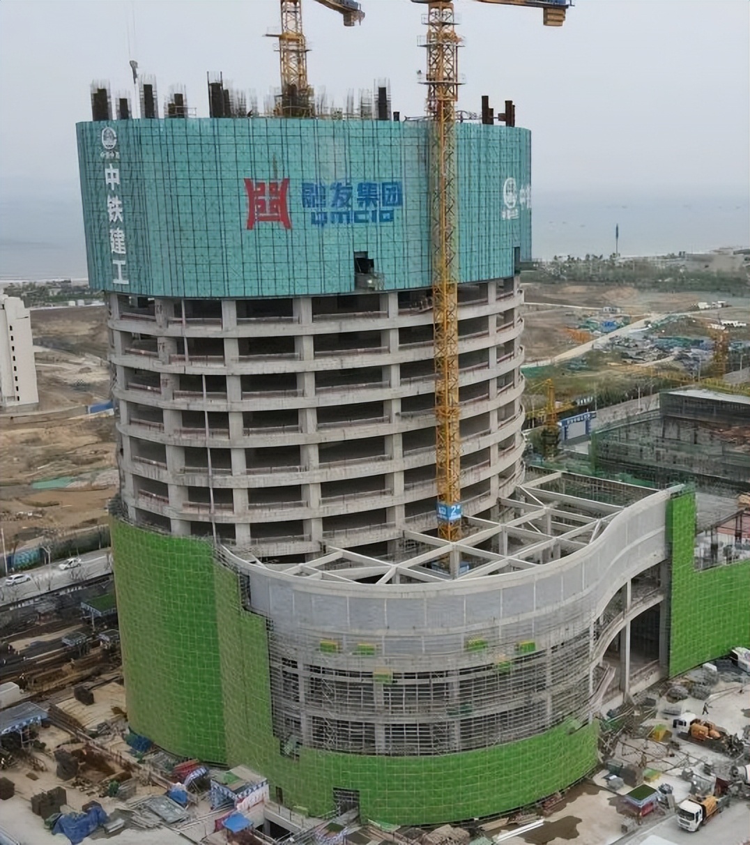 西海岸新区400高楼进展,西海岸将建第一高楼