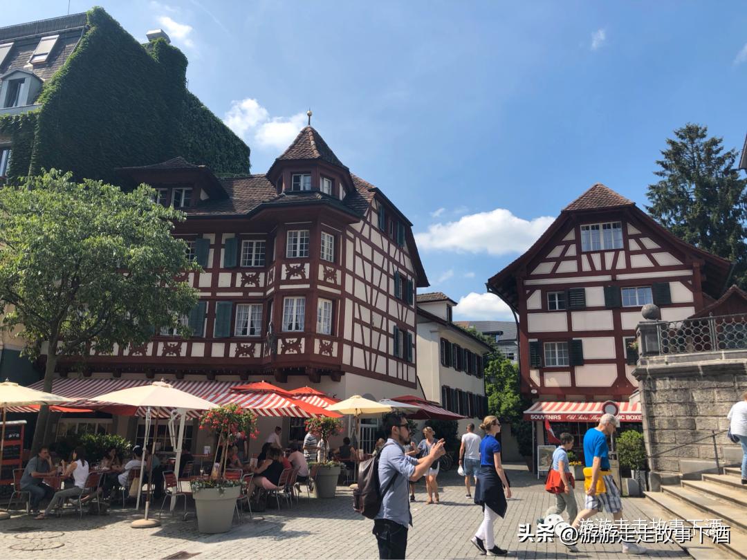 欧洲瑞士旅游线路,卢塞恩金色山口观光火车