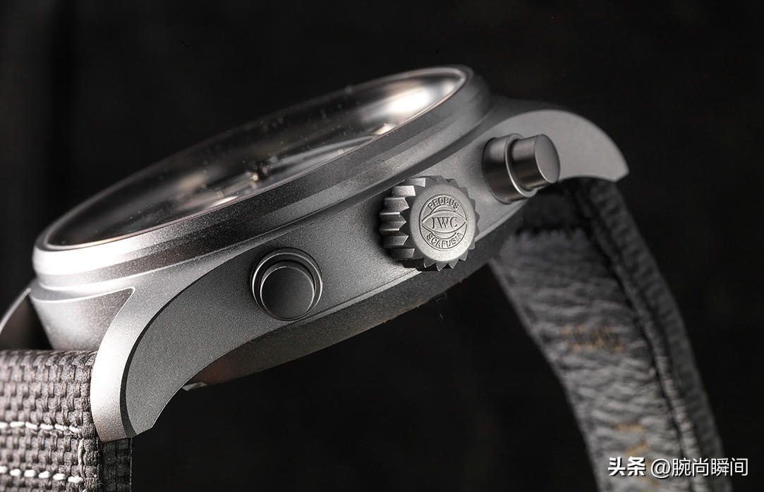 万国飞行员amg特别款,万国飞行员amg限量版能配正装吗