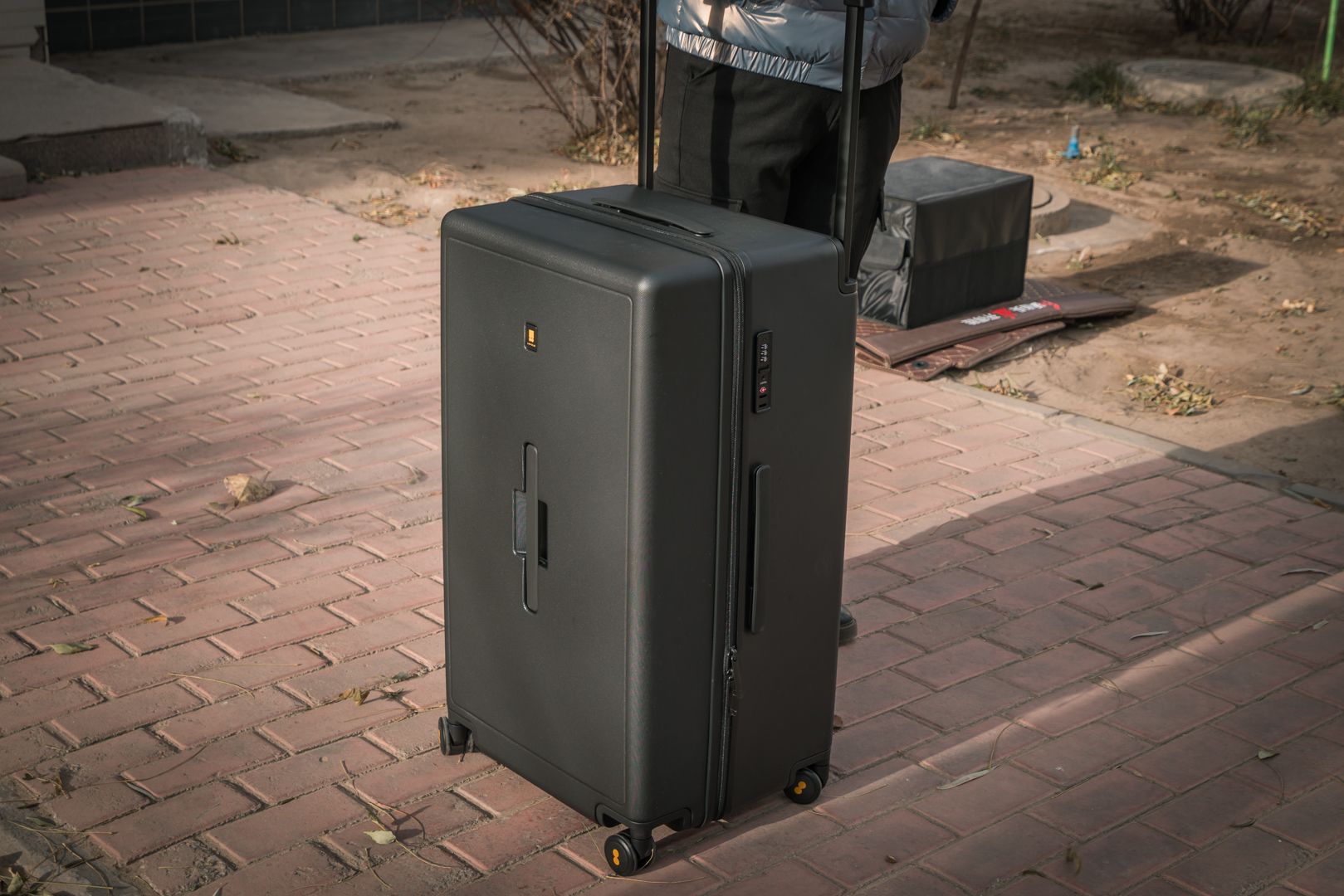 巨能装箱包,巨能装的车旅行车