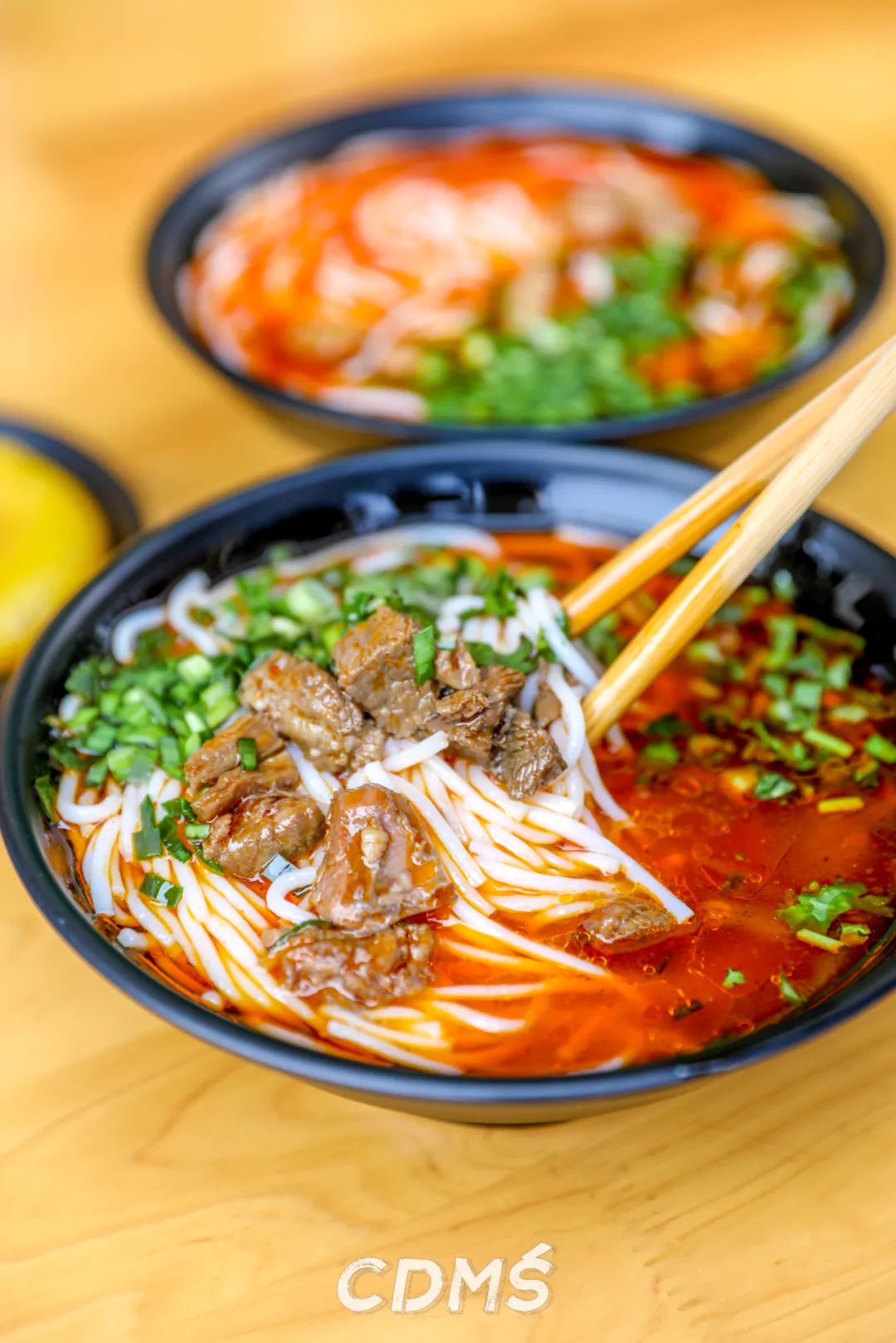 嗦粉成都美食,成都美食嗦粉