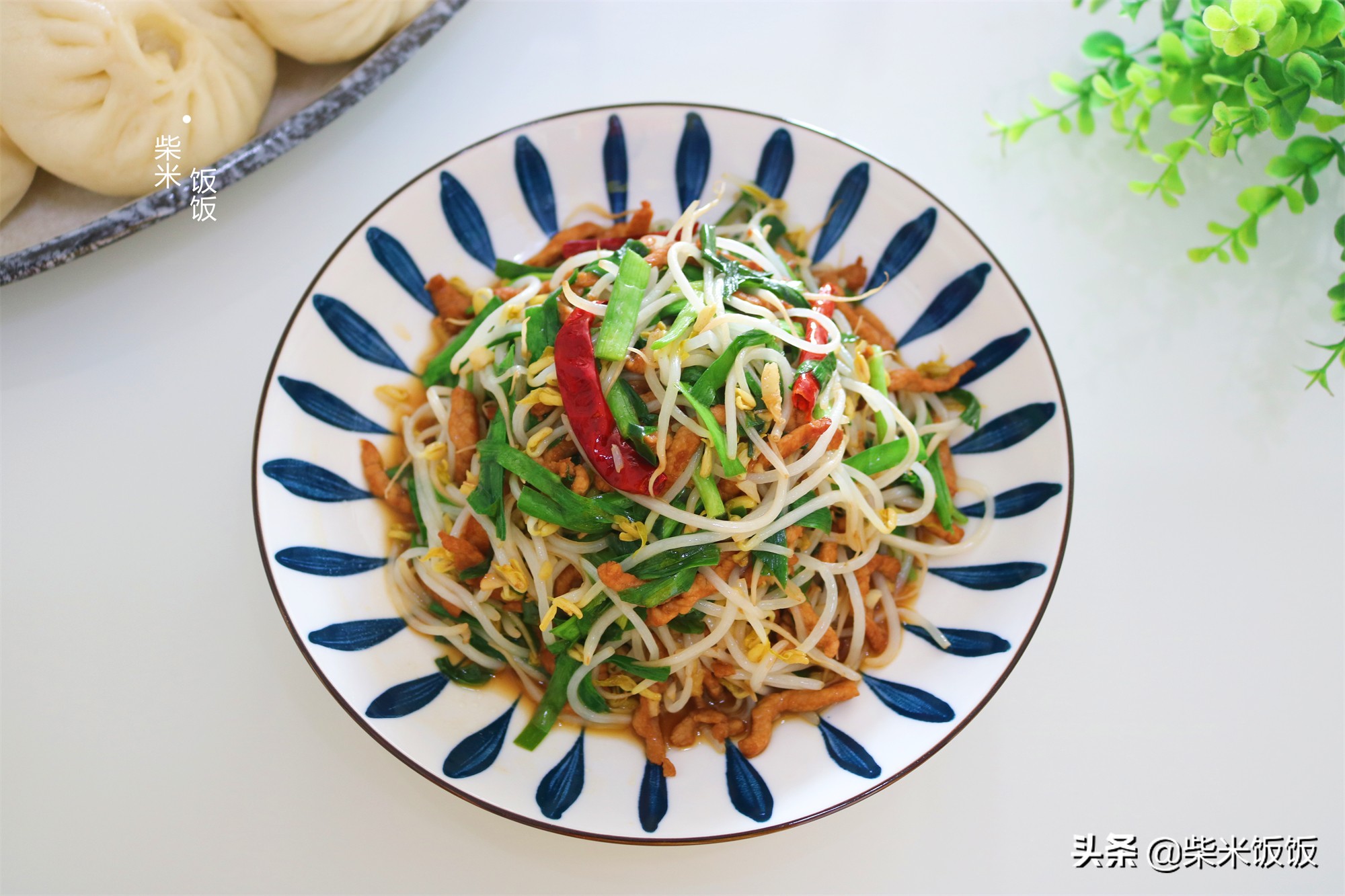 这两种食材一起炒清脆爽口,这些家常菜炒法不辣不腻