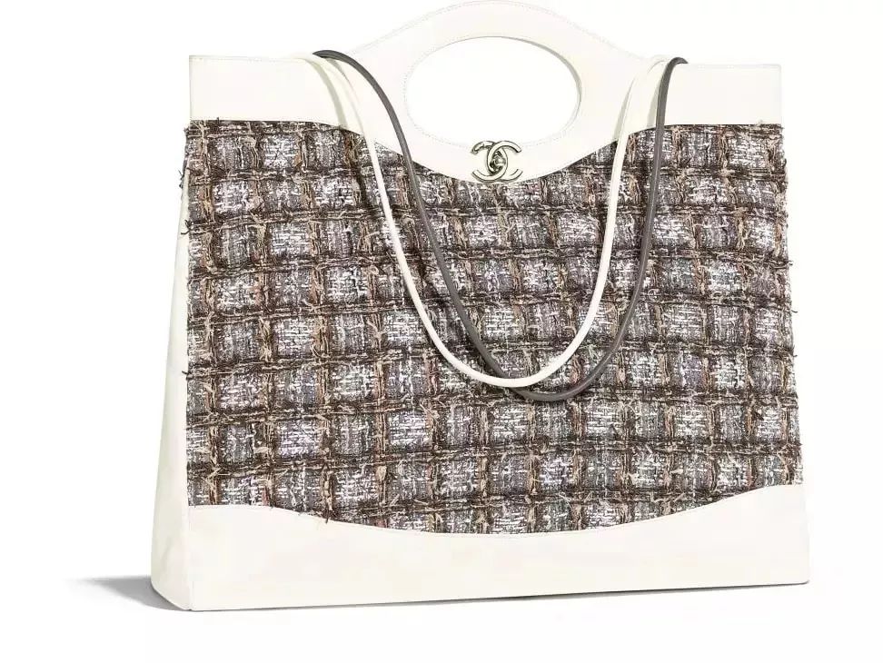 chanel必买的10件单品,chanel最新一期