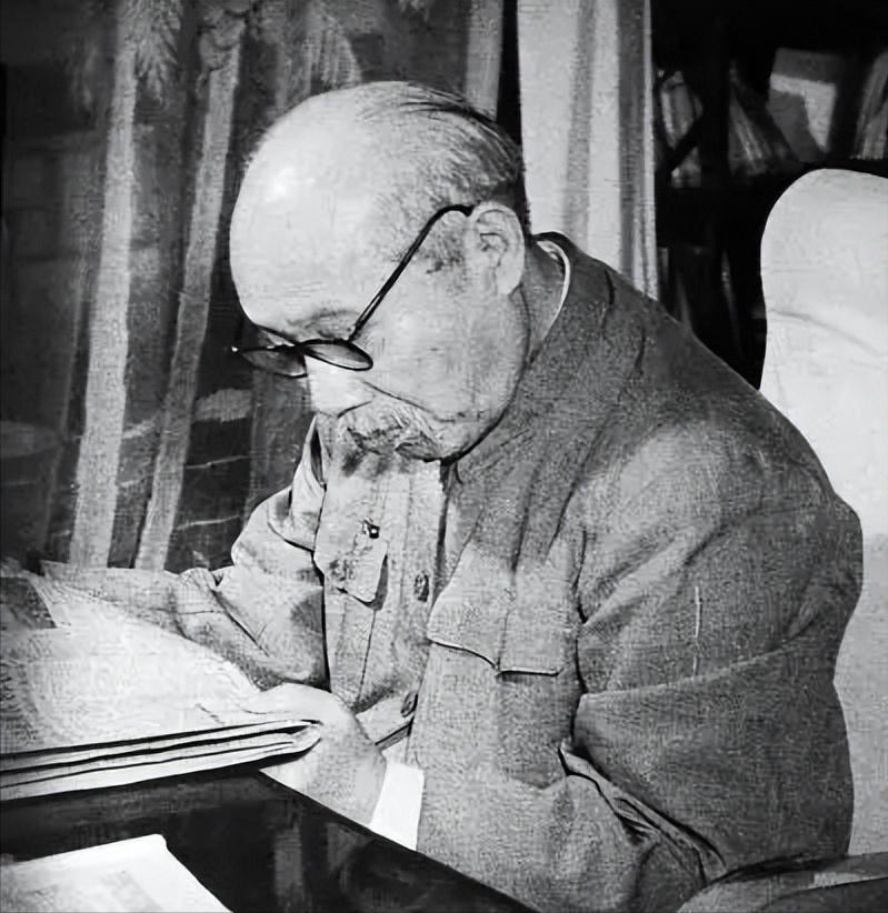 1950年甘肃一影院检票员被捕，审讯后暴露身份：杀害陈潭秋的凶手