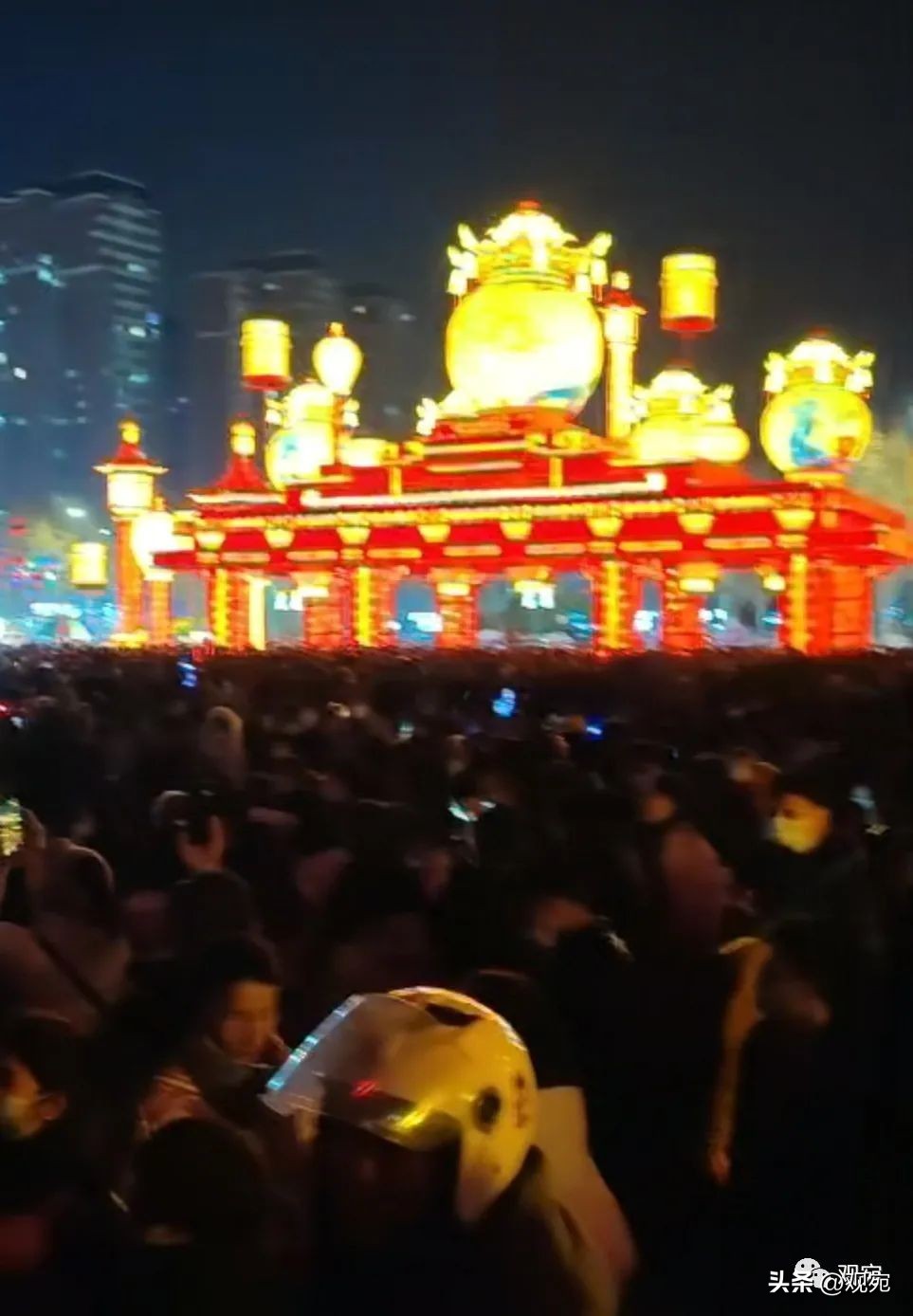 卧龙岗的会表演的无人机,南阳无人机灯光秀是哪个团队的