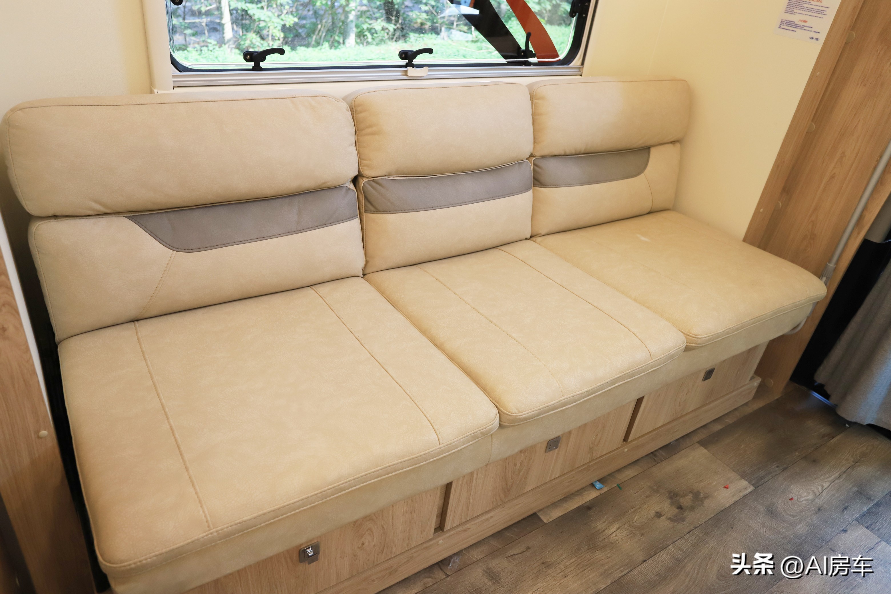 7人房车,可以满足日常通勤的七座房车