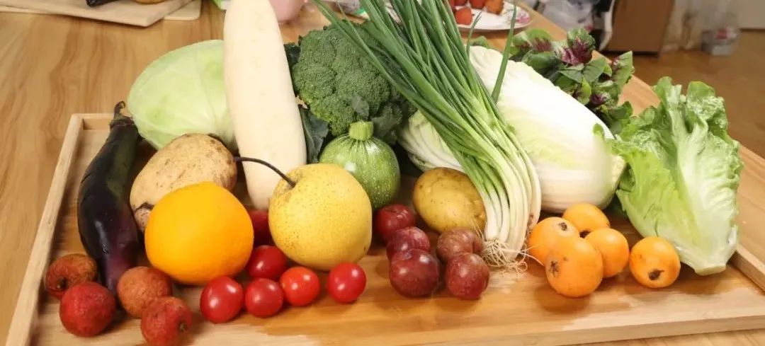 脸部皮肤经常掉皮怎么办,脸干燥掉皮怎么补水最快