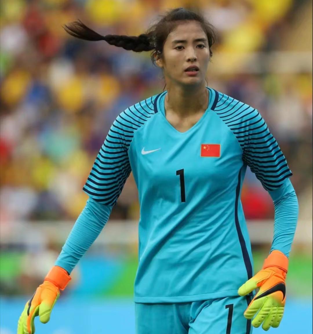 赵丽娜退役后还有没有工资,赵丽娜谈退役会离开足球吗