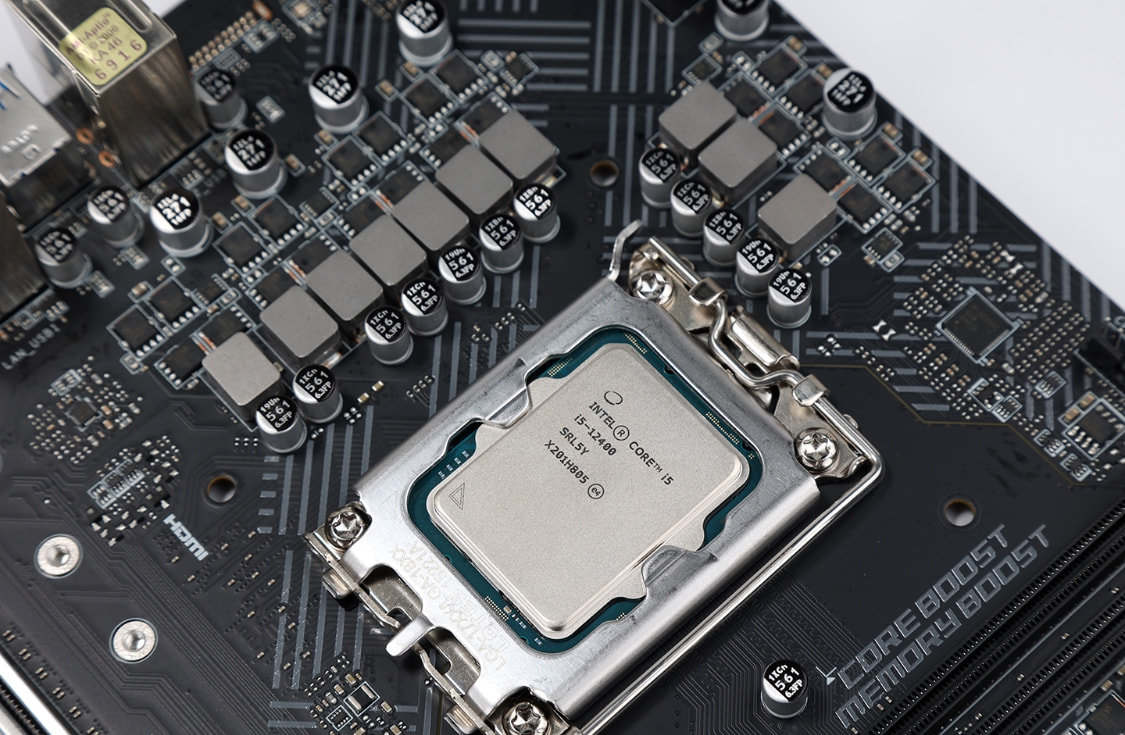 12代酷睿核显玩lol多少帧,12代i5笔记本核显能玩lol吗