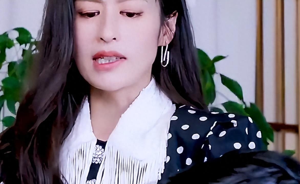 什么叫一张嘴毁了脸蛋,金晨和袁姗姗谁漂亮