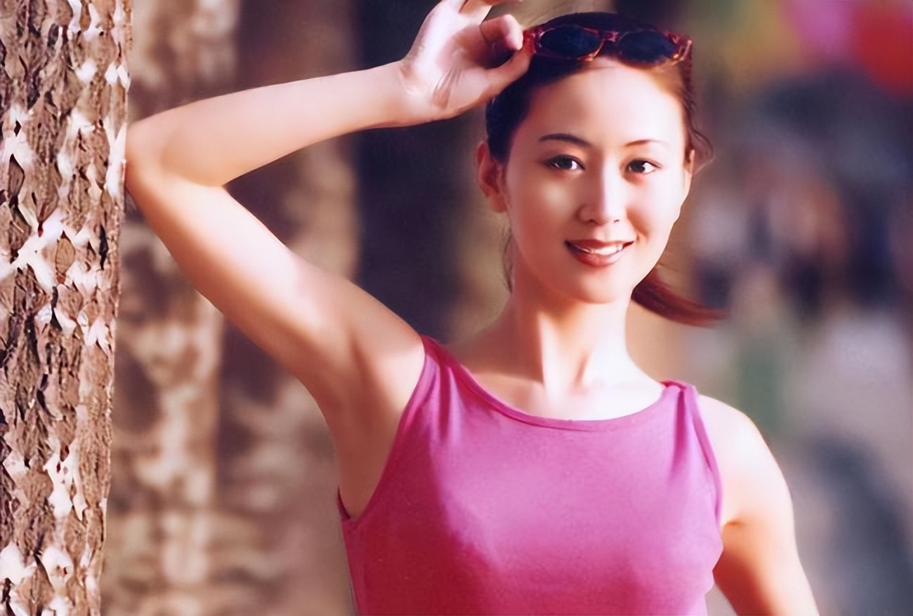 19年后再看汤加丽，为艺术献身成史上第一位人体模特，她做错了