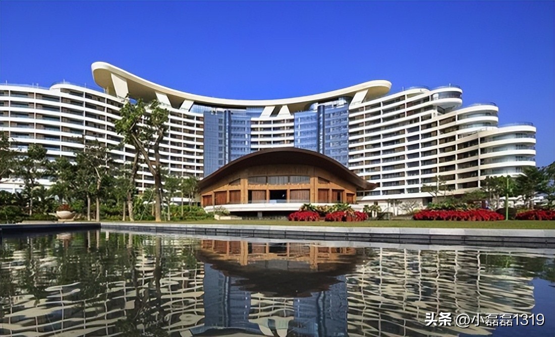 三亚哪些酒店比较好玩呢,三亚嘉佩乐酒店住一晚真实多少钱