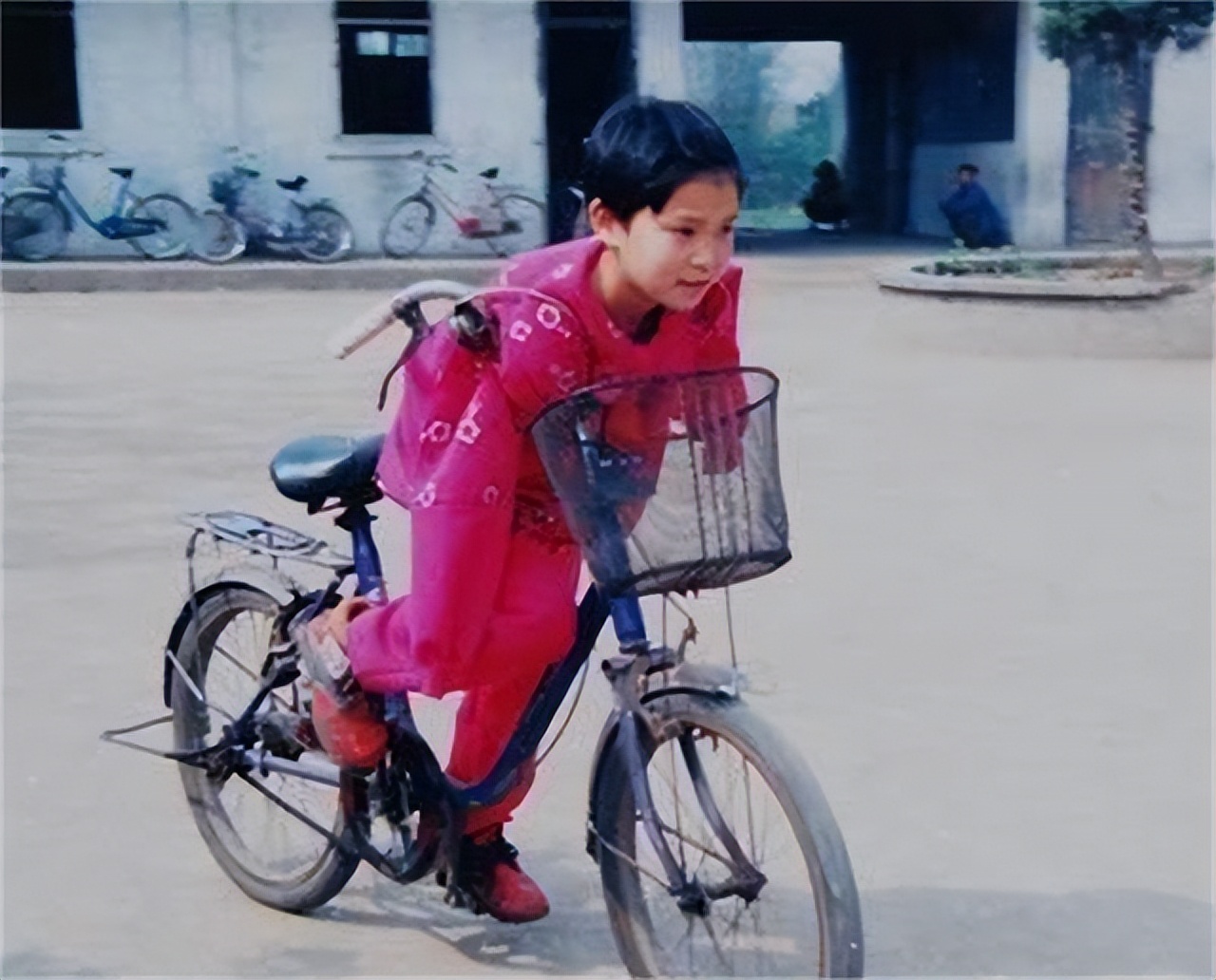 截肢女孩雷庆瑶近况,雷庆瑶触电事件