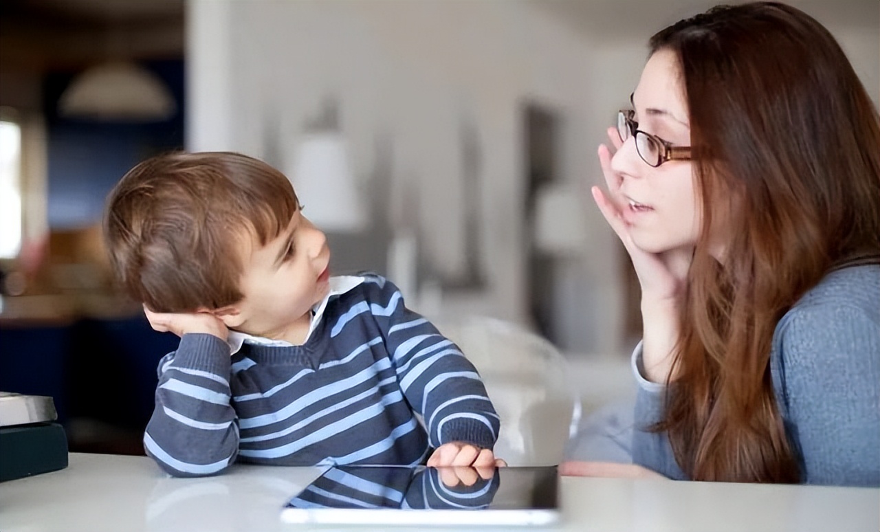 深夜，36岁妈妈发了条朋友圈：儿子，对不起！不该把你培养成暖男