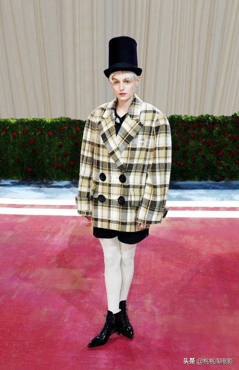 metgala群星红毯造型,2022metgala红毯完整版