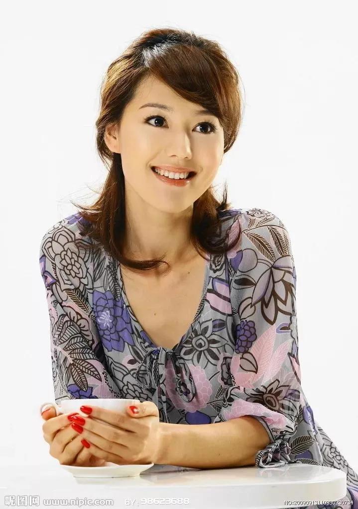 王冠惊艳迷人照片,王冠唯美图片