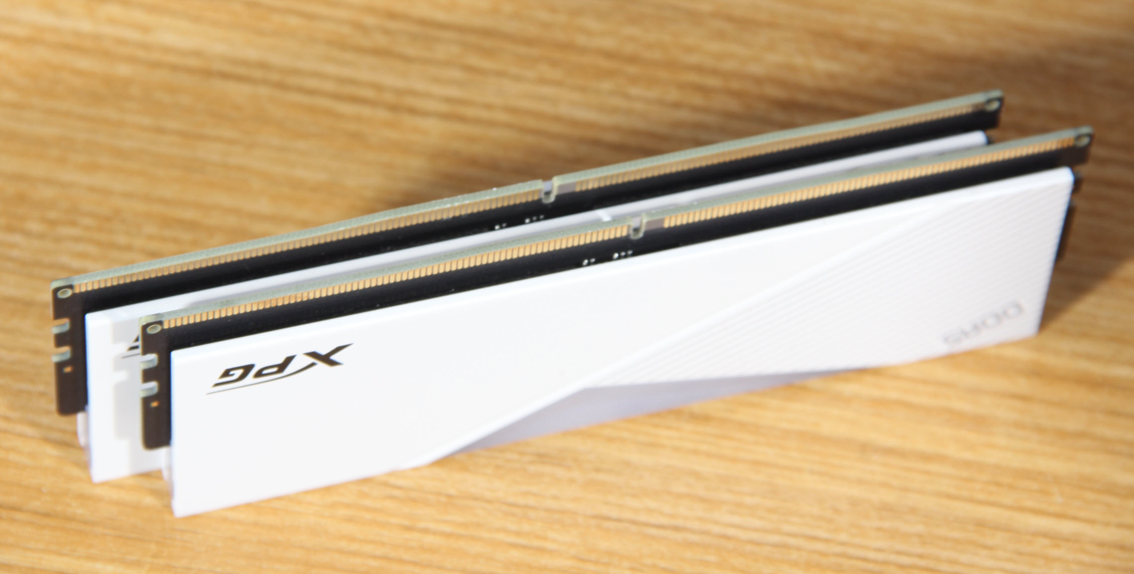 “信仰装机”的真谛，颜值协调性远大于“大杂烩”的高定制电脑