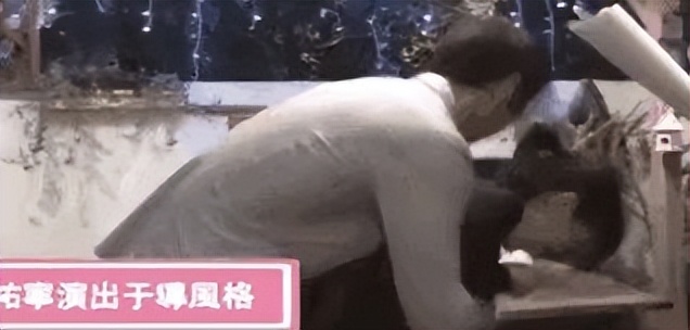 郭采洁小时代三年的爱情长跑,郭采洁一年收入多少万