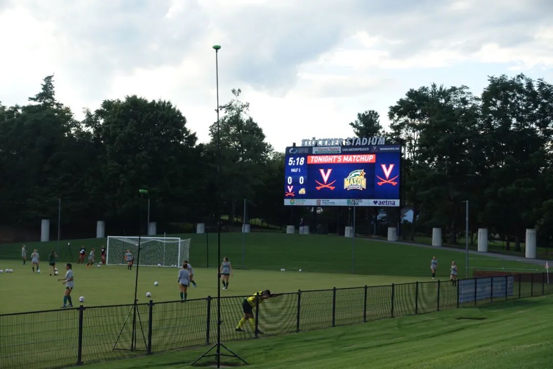 美国校园足球,美国校园足球比赛