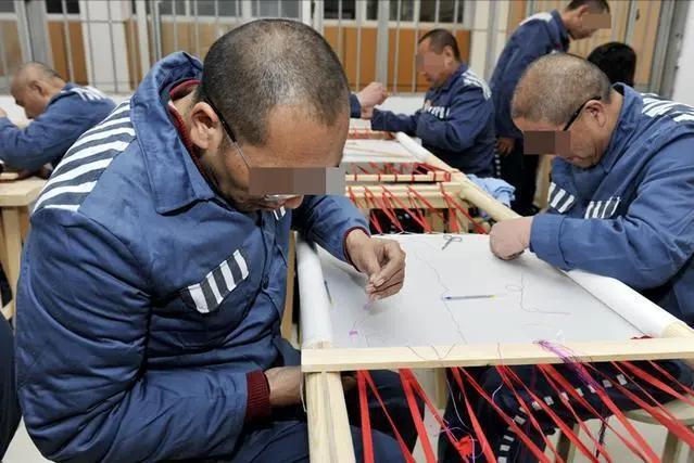 社保新规三类人交了也不能领社保,社保交满15年哪六类人拿不到社保