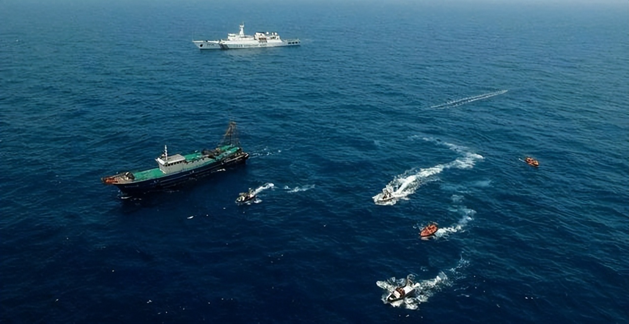 中国挖泥船最早进口哪个国家,大型挖泥船中国作用