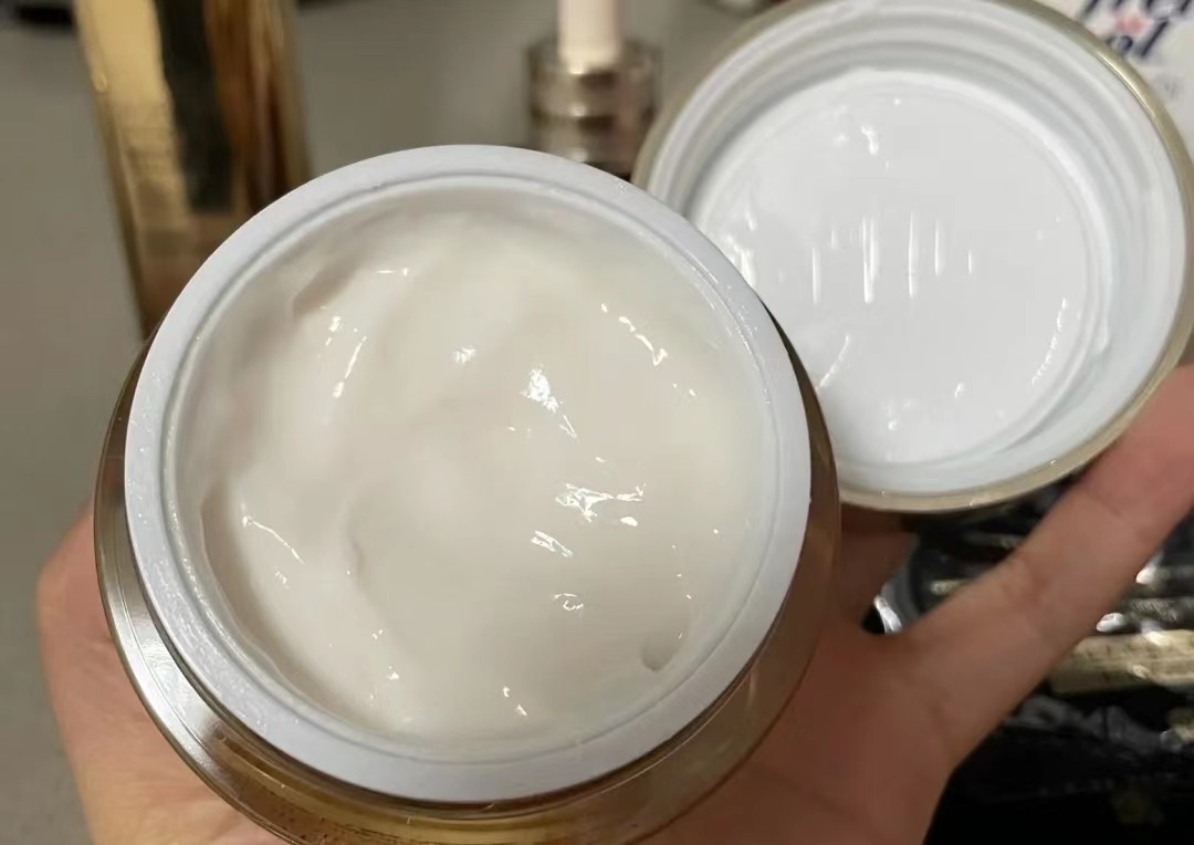 欧诗漫哪款面霜适合30岁以上用,性价比高的面霜推荐30岁干皮