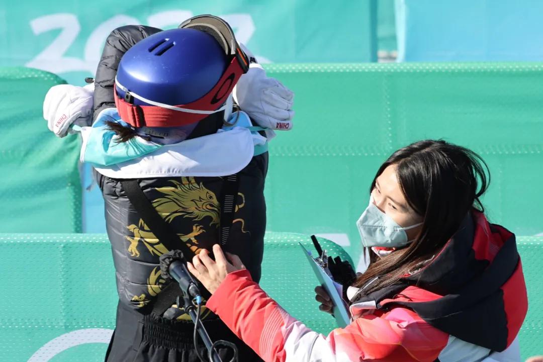 热度榜冬奥第一谷爱凌,冬奥谷爱凌夺冠瞬间