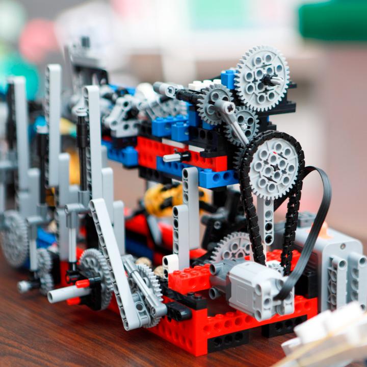 中考喜报国防蛟龙班平均分高达710！狮岭这所学校凭实力“狂飙”