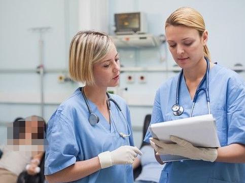 小伙傍上白富美抛妻弃子,小伙傍上女大款被扇巴掌