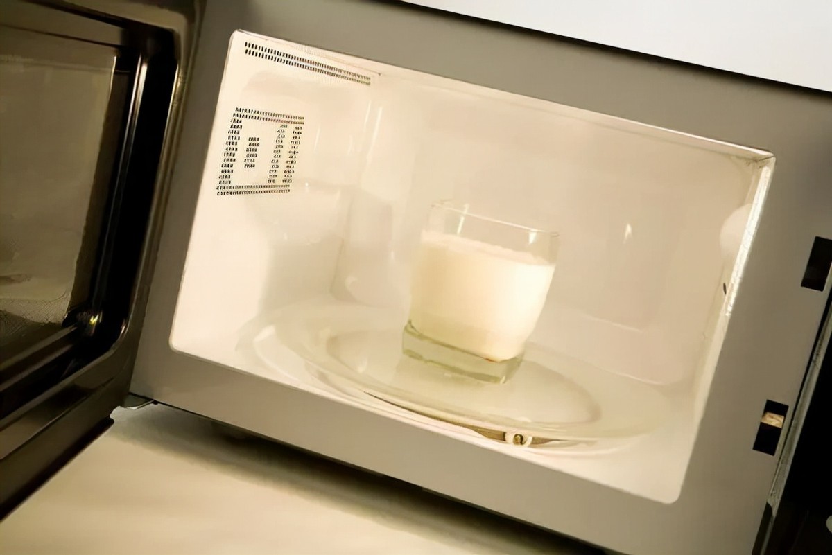 微波炉平板式与转盘式有啥区别,微波炉转盘式与平板式哪种好