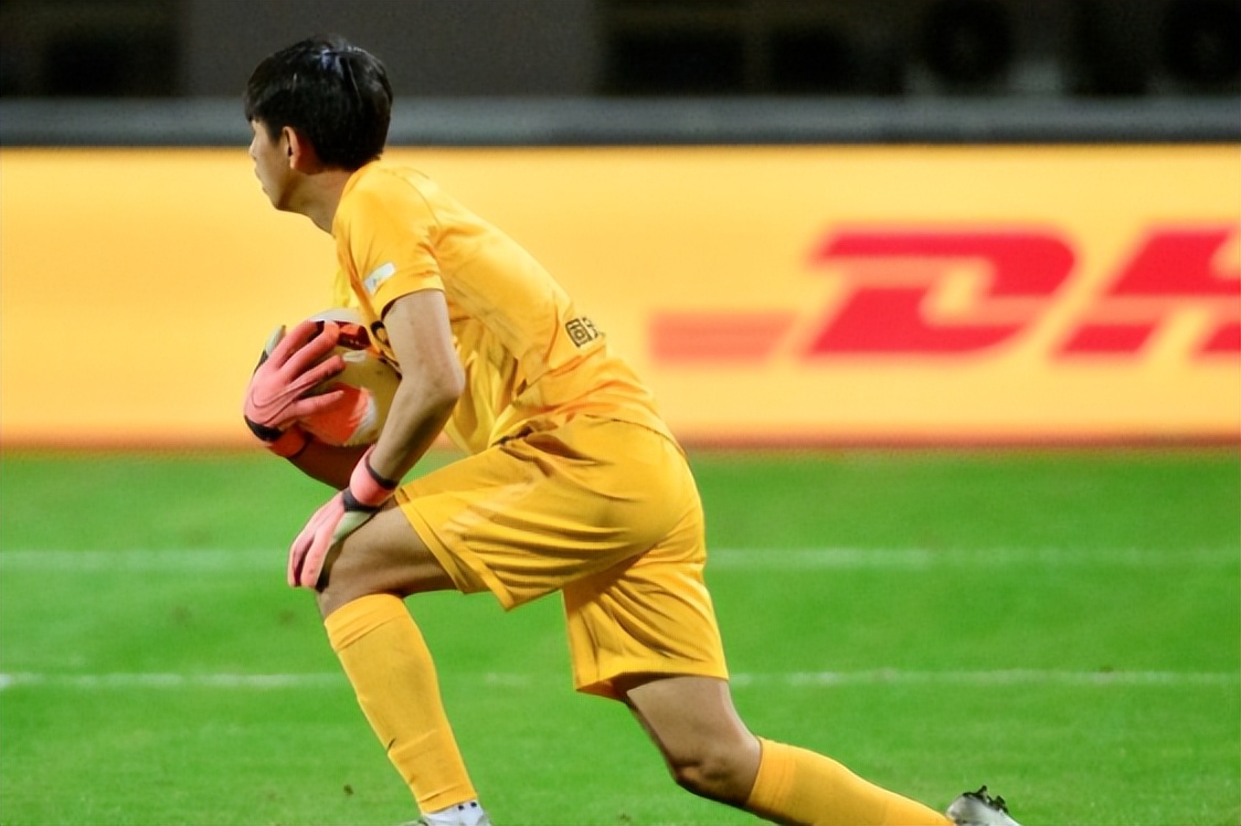 撞脸李现！河北犬系00后足球小将引关注~