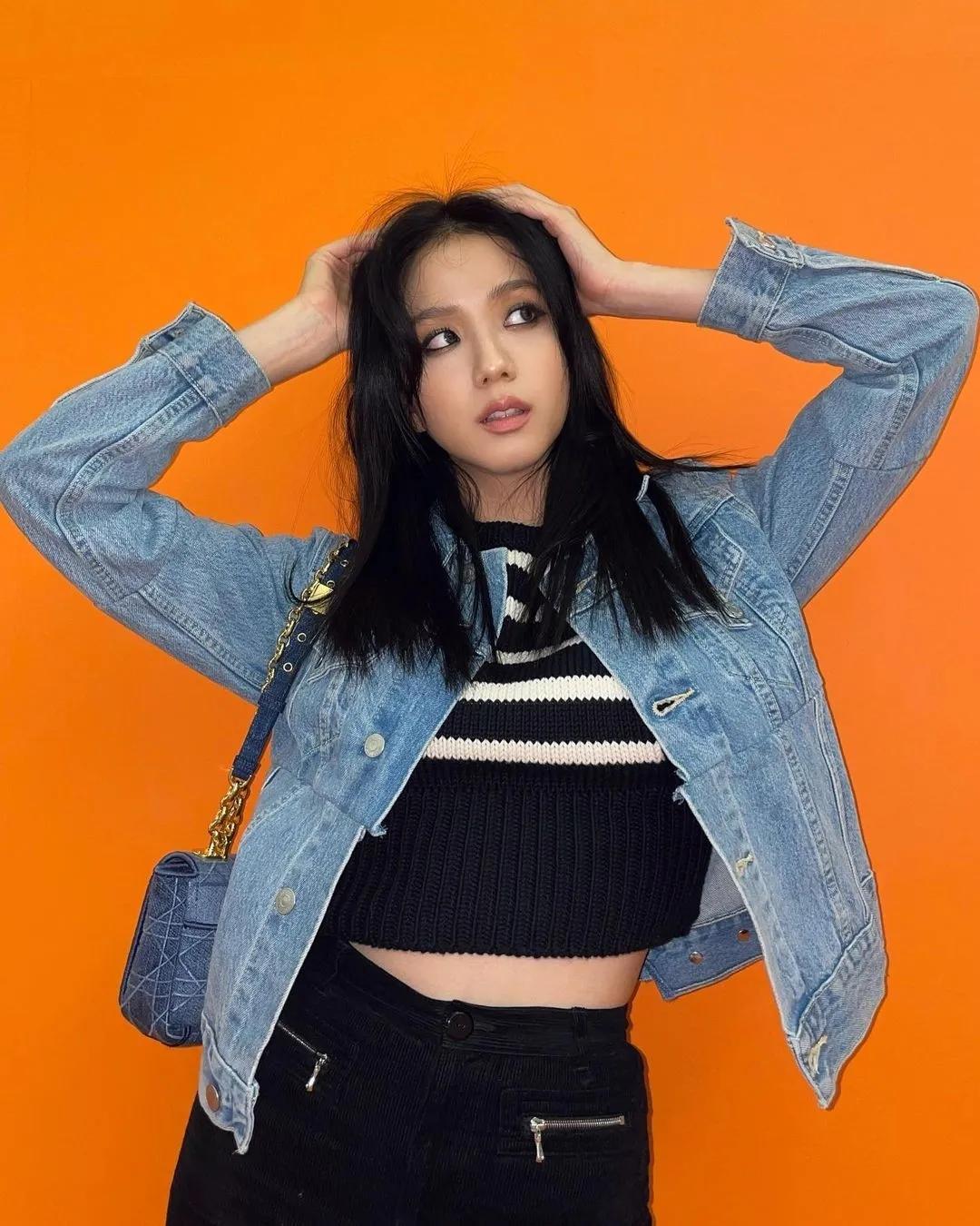 丹宁牛仔配色夏季穿搭,早春牛仔裤穿搭2020