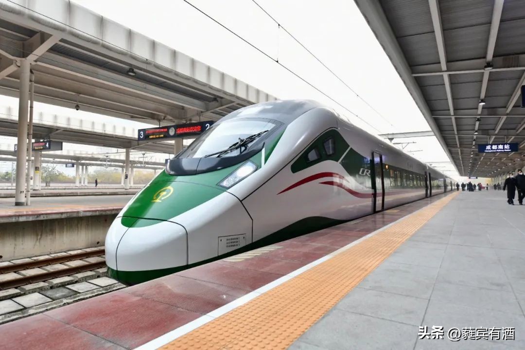 复兴号最新款动车组,复兴号双源动力动车组